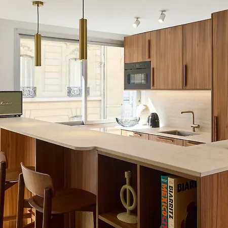 Appartement An Incredible 3-bed 3-bath At The Trocadero - Eiffel Tower Parijs